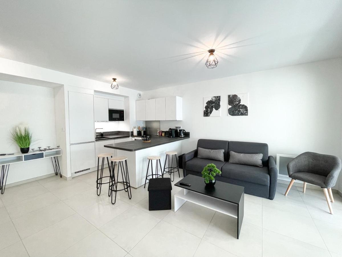 T2 Neuf Terrasse Pres Des Plages Saint-Cyr-sur-Mer Dış mekan fotoğraf